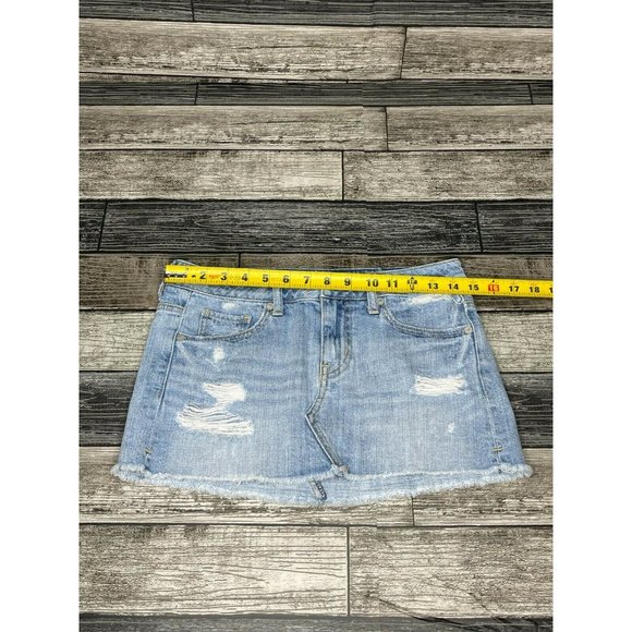 American Eagle Distressed Light Wash Jean Skirt - Picture 2 of 6